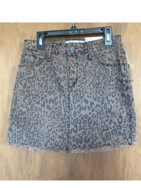 3/$24 Mudd raw hem leopard print animal print FLXstretch skirt size 3